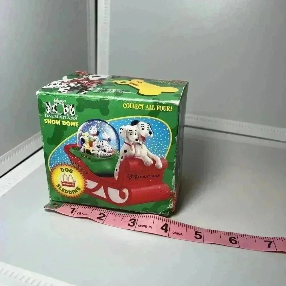 Vintage 1996 McDonald's Disney's 101 Dalmatians Snow Dome Christmas Figure - Picture 2 of 9